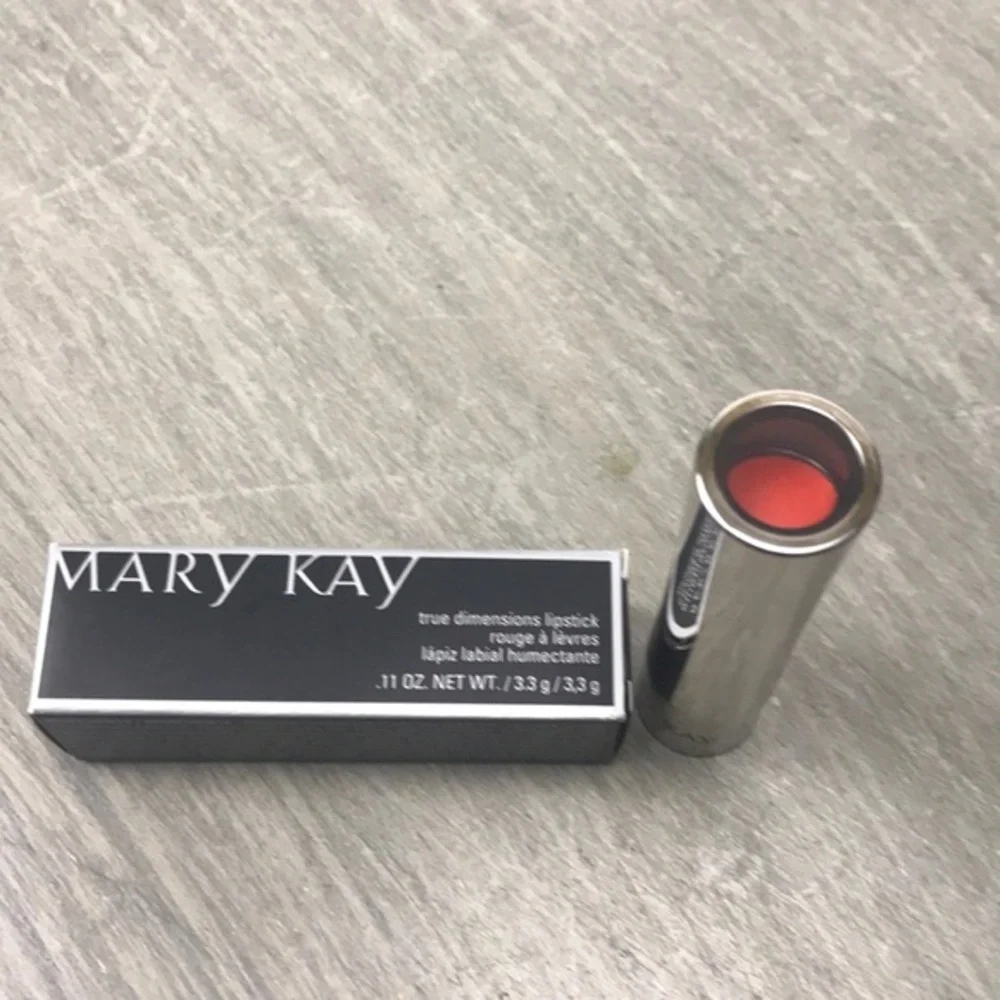 Mary Kay True Dimensions Lipstick, 088580